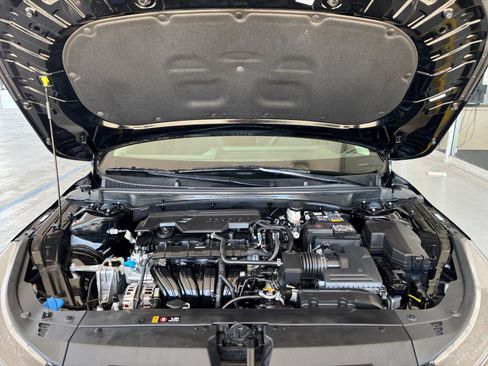 Used 2025 Kia K4 FWD image 34