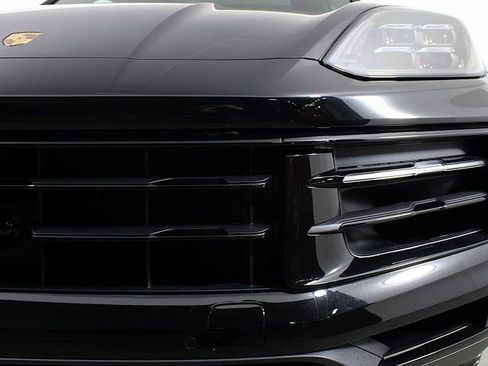 New 2026 Porsche Cayenne AWD/4WD image 11
