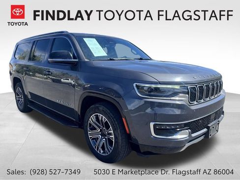 Used 2024 Jeep Wagoneer L Series II w/ Flexible Seating Group image 1