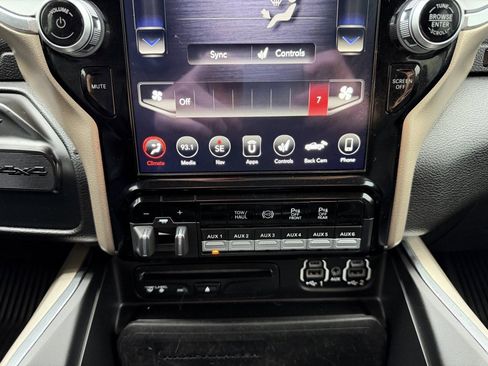 Used 2019 RAM 2500 Laramie image 25