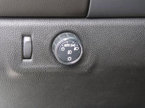 Used 2022 GMC Canyon Elevation w/ Trailering Package RWD image 20