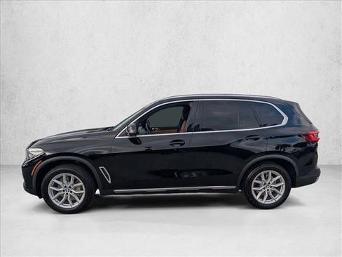 Certified 2022 BMW X5 sDrive40i w/ Luxury Seating Package image 9