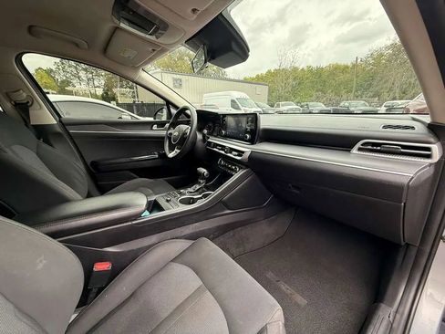 Used 2021 Kia K5 LXS image 12