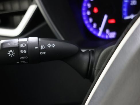 Used 2020 Toyota Corolla XSE image 24