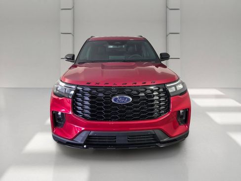 Used 2026 Ford Explorer ST-Line w/ ST-Line Street Pack RWD image 3