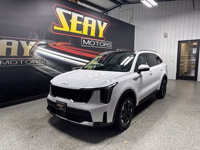 Used 2025 Kia Sorento S w/ Panoramic Sunroof Package