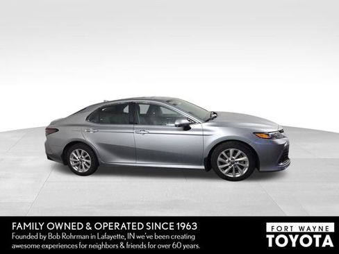 Used 2024 Toyota Camry LE image 5