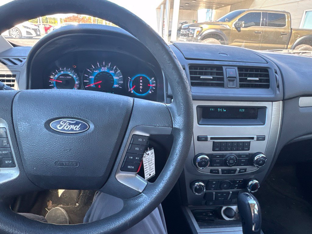 Used 2012 Ford Fusion SE FWD image 14