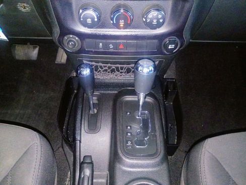 Used 2015 Jeep Wrangler Unlimited Sport w/ Quick Order Package 24S AWD/4WD image 43