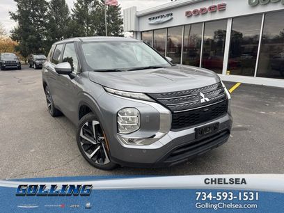 Used 2023 Mitsubishi Outlander SE