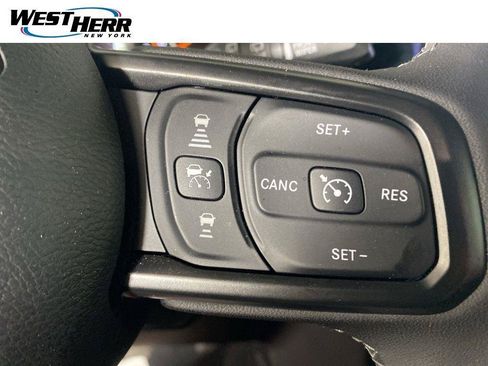 Used 2026 Jeep Wrangler Unlimited Sport AWD/4WD image 11