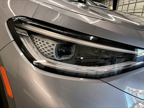 Used 2023 Volkswagen ID.4 Pro S image 31