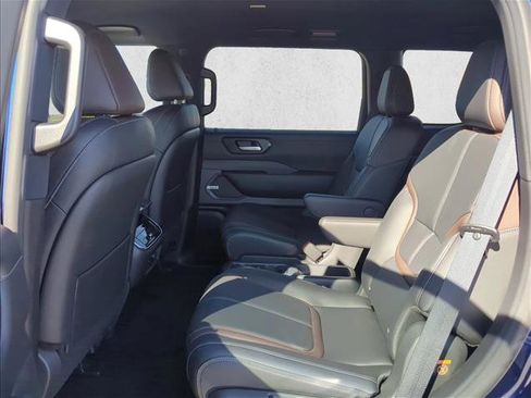 New 2026 Nissan Armada SL w/ Captain's Chari Seat Package image 17