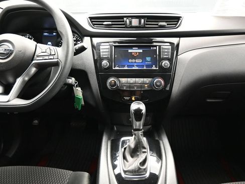 Used 2021 Nissan Rogue Sport S FWD image 18