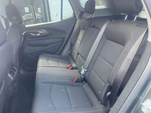 Used 2020 GMC Terrain SLE w/ Driver Convenience Package image 11