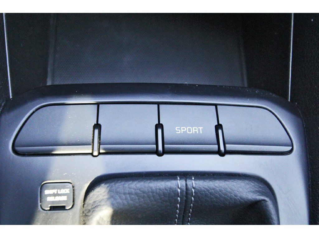 Used 2023 Kia Rio LX FWD image 29