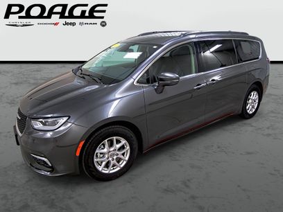 Used 2022 Chrysler Pacifica Touring-L