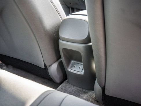 Used 2025 Hyundai Elantra Sport FWD image 19