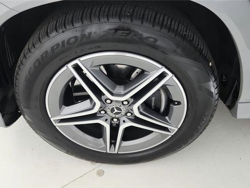 Used 2024 Mercedes-Benz GLE 450 4MATIC image 39