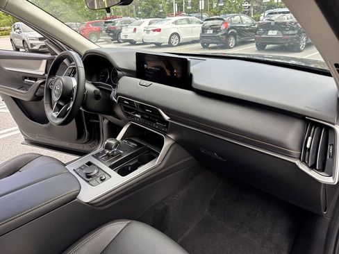 Certified 2025 MAZDA CX-90 3.3 Turbo w/ Preferred Package AWD/4WD image 32