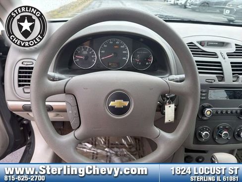 Used 2008 Chevrolet Malibu LS image 16