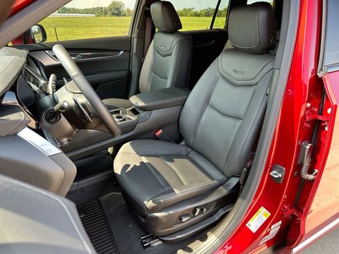 Used 2024 Cadillac XT6 Sport w/ LPO, Red Accent Package image 11