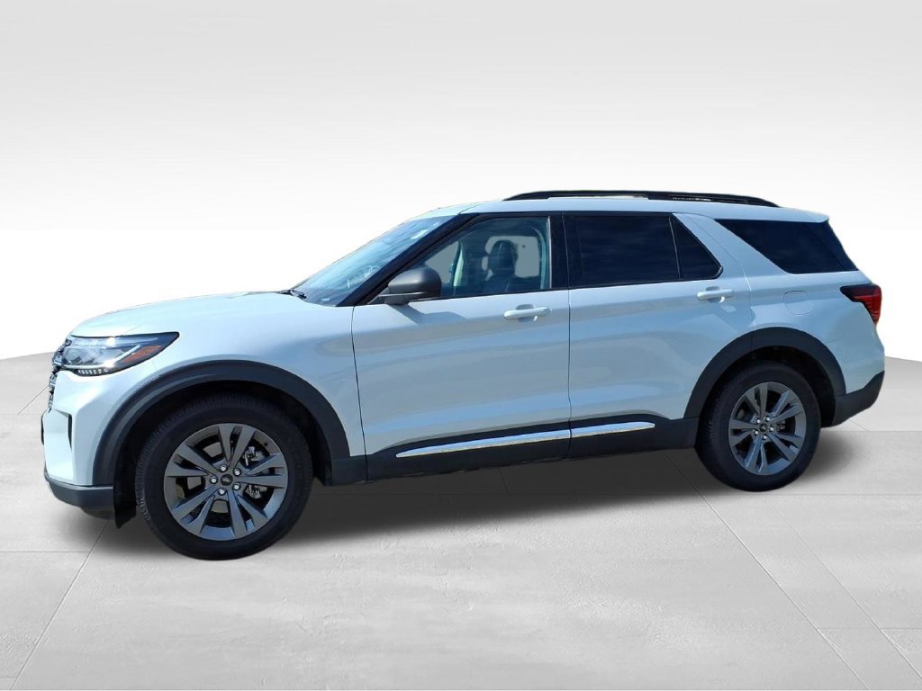 Certified 2025 Ford Explorer Active w/ Active Comfort Package AWD/4WD image 9