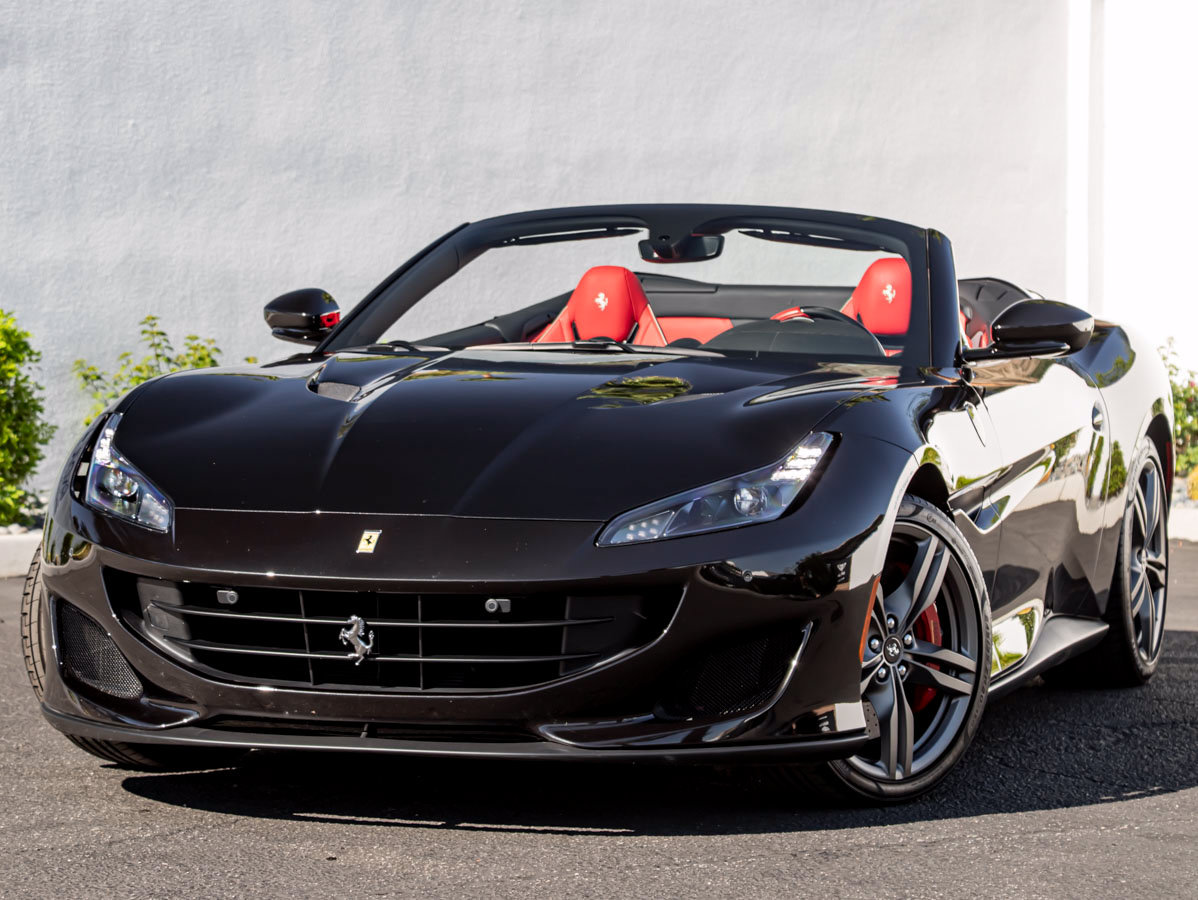Used 2019 Ferrari Portofino RWD image 1