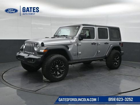 Used 2018 Jeep Wrangler Unlimited Sport AWD/4WD image 6