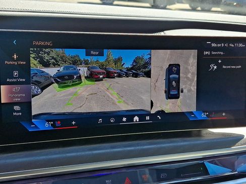 Used 2024 BMW 740i xDrive w/ Executive Package AWD/4WD image 15