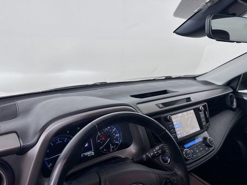 Used 2016 Toyota RAV4 Limited AWD/4WD image 9