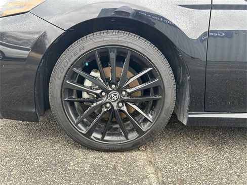 Used 2022 Toyota Camry XSE image 10