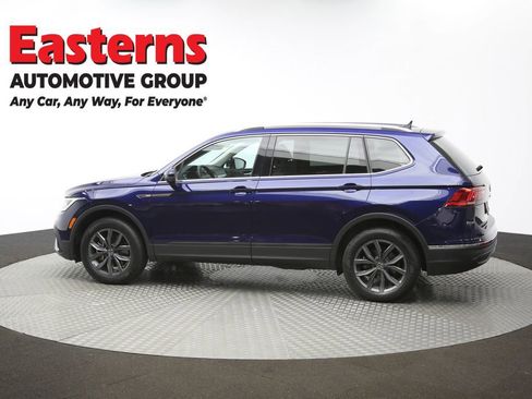 Used 2022 Volkswagen Tiguan SE image 59
