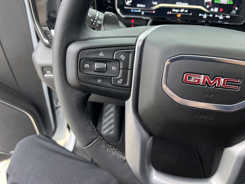 Used 2024 GMC Sierra 1500 SLT w/ SLT Premium Plus Package AWD/4WD image 17