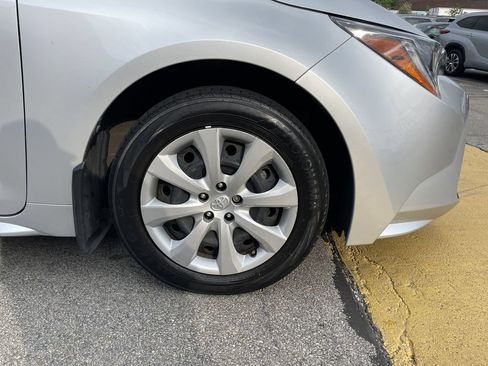 Certified 2024 Toyota Corolla LE FWD image 11