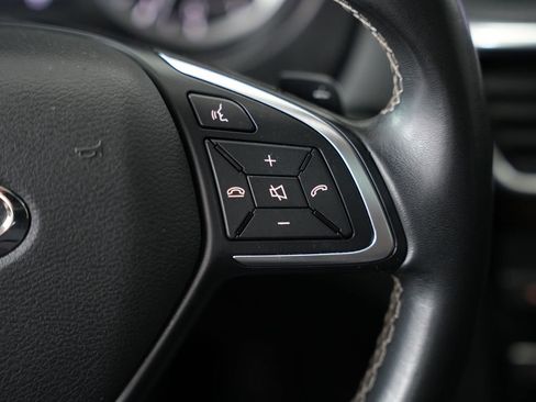 Used 2019 INFINITI QX30 w/ Navigation Package image 13