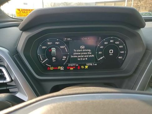 Used 2024 Audi Q4 e-tron Premium image 19