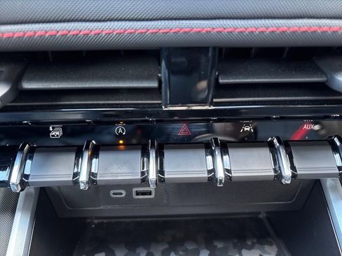 Used 2023 Chevrolet Colorado Z71 w/ Z71 Convenience Package 2 image 27