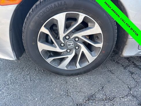 Used 2016 Honda Civic EX image 4
