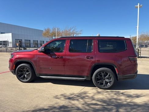 Used 2024 Jeep Wagoneer Series II image 8