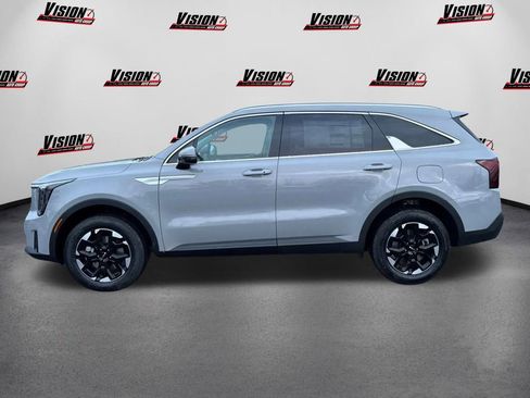 New 2026 Kia Sorento S image 8