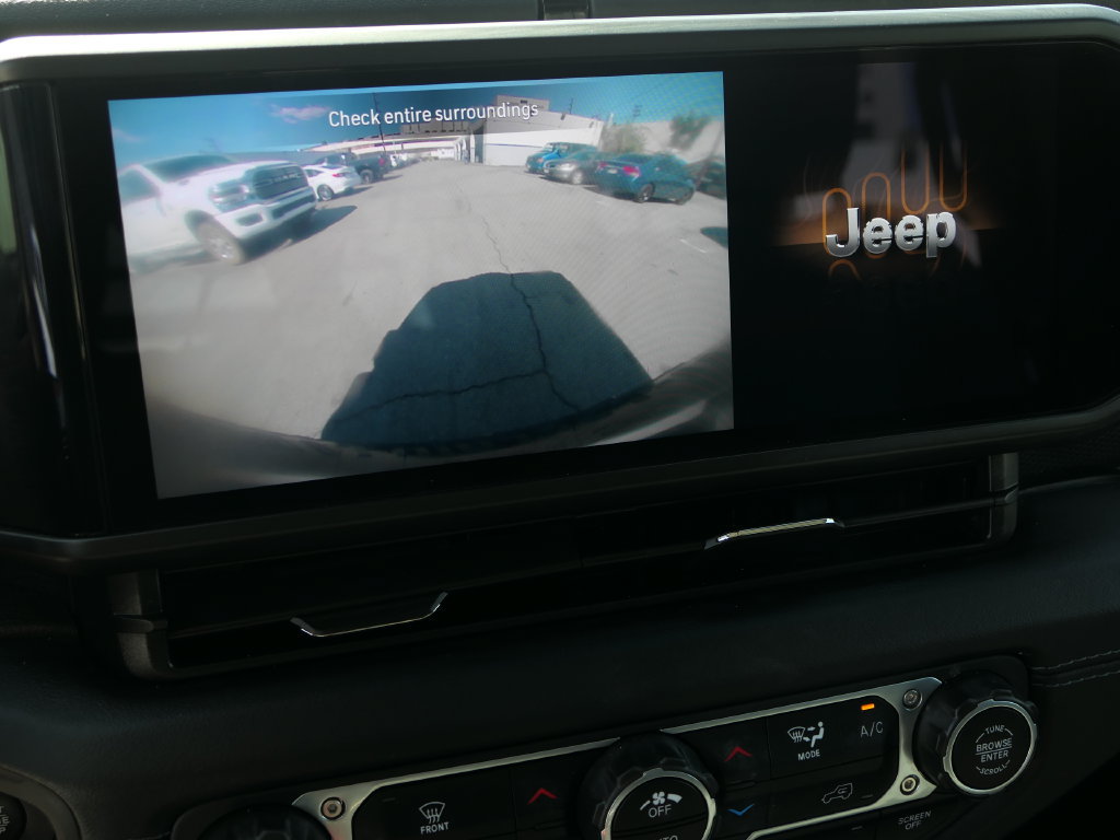 Used 2024 Jeep Wrangler Unlimited Rubicon AWD/4WD image 18