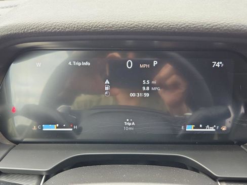 New 2025 Jeep Grand Cherokee Altitude RWD image 25