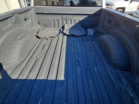 Used 2022 Ford F250 Lariat w/ Black Appearance Package image 21