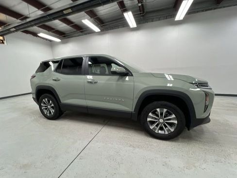 Used 2026 Chevrolet Equinox LT image 9