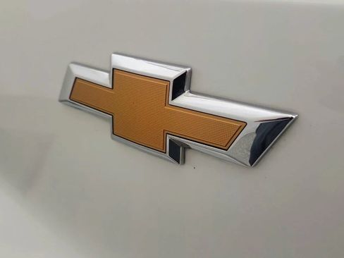 Used 2025 Chevrolet TrailBlazer LT AWD/4WD image 34