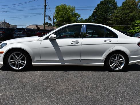 Used 2014 Mercedes-Benz C 250 Sedan image 4