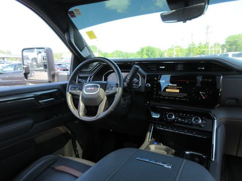 Certified 2024 GMC Sierra 2500 AT4 w/ AT4 Premium Plus Package AWD/4WD image 31