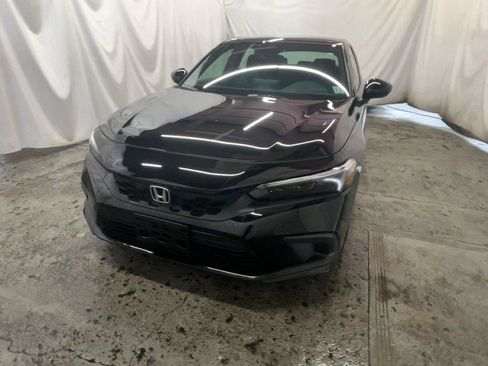 Used 2023 Honda Civic Sport image 16