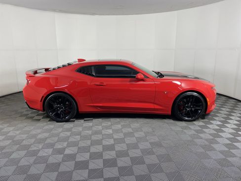 Used 2018 Chevrolet Camaro SS RWD image 6